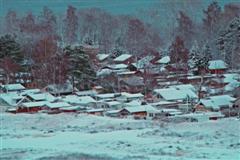 Blick zur Siedlung im Winter